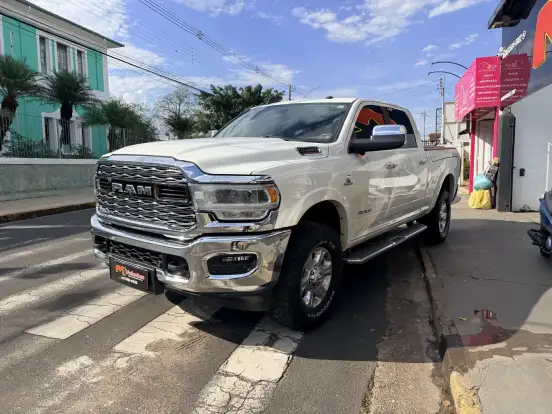 RAM-2500-6.7 I6 TURBO DIESEL LARAMIE CD 4X4 AUTOMÁTICO RAM-2500-2019