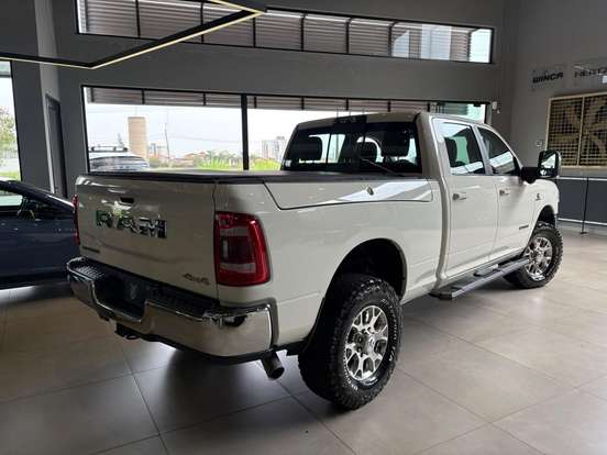 RAM-2500-6.7 I6 TURBO DIESEL LARAMIE CD 4X4 AUTOMÁTICO RAM-2500-2023