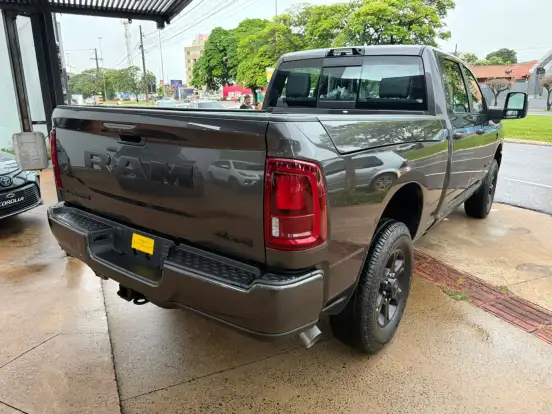RAM-3500-6.7 I6 TURBO DIESEL LARAMIE NIGHT EDITION CD 4X4 AUTOMÁTICO RAM-3500-2026