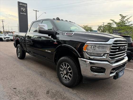 RAM 3500 6.7 I6 TURBO DIESEL LIMITED LONGHORN CD 4X4  AUTOMÁTICO