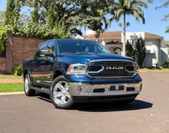 RAM CLASSIC 5.7 V8 GASOLINA LARAMIE CD 4X4 AUTOMÁTICO RAM CLASSIC 5.7 V8 GASOLINA LARAMIE CD 4X4 AUTOMÁTICO