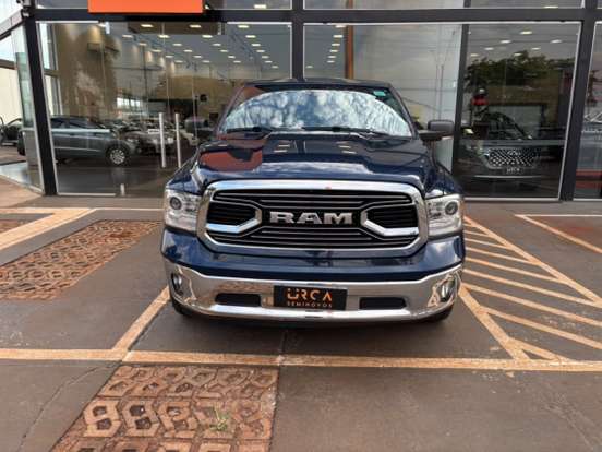 RAM-CLASSIC-5.7 V8 GASOLINA LARAMIE CD 4X4 AUTOMÁTICO RAM-CLASSIC-2023