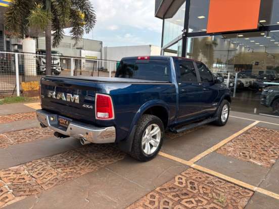 RAM-CLASSIC-5.7 V8 GASOLINA LARAMIE CD 4X4 AUTOMÁTICO RAM-CLASSIC-2023