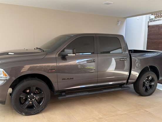 RAM-1500-5.7 V8 GASOLINA REBEL CD 4X4 AUTOMÁTICO RAM-1500-2022