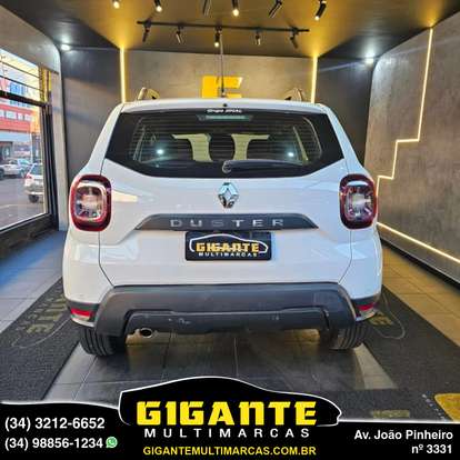 RENAULT-DUSTER-2023