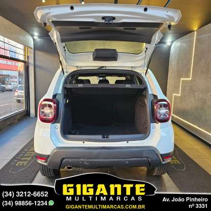 RENAULT-DUSTER-2023