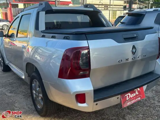 RENAULT-DUSTER OROCH-2022