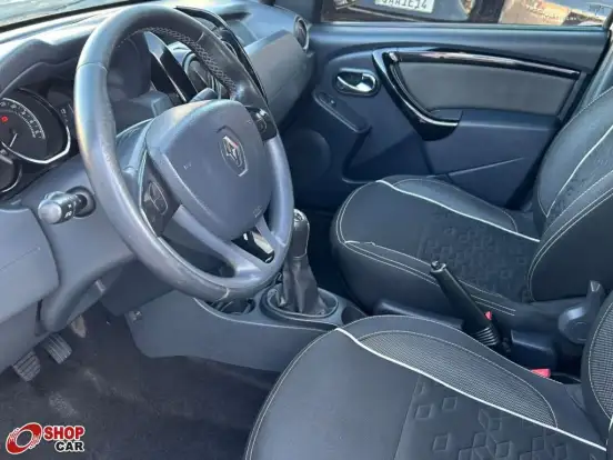 RENAULT-DUSTER OROCH-2022