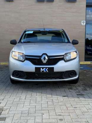 RENAULT-SANDERO-2017