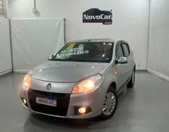 RENAULT SANDERO 1.6 PRIVILÉGE 16V FLEX 4P AUTOMÁTICO RENAULT SANDERO 1.6 PRIVILÉGE 16V FLEX 4P AUTOMÁTICO