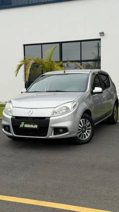 RENAULT SANDERO 1.6 PRIVILÉGE 16V FLEX 4P AUTOMÁTICO