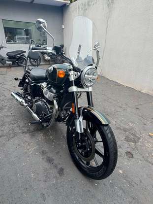 ROYAL ENFIELD-METEOR 650 INTERSTELLAR-2024