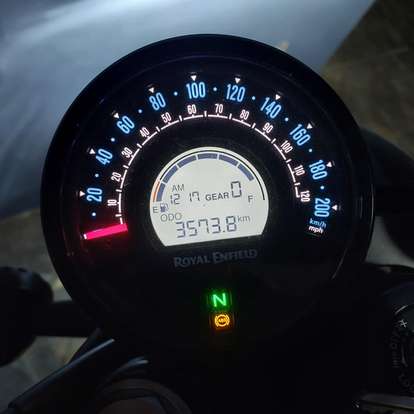 ROYAL ENFIELD-SHOTGUN 650 STENCIL WHITE-2025
