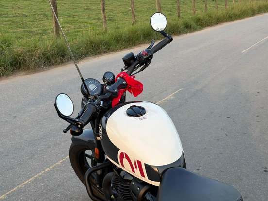 ROYAL ENFIELD-SHOTGUN 650 STENCIL WHITE ROYAL ENFIELD-SHOTGUN 650 STENCIL WHITE-2025
