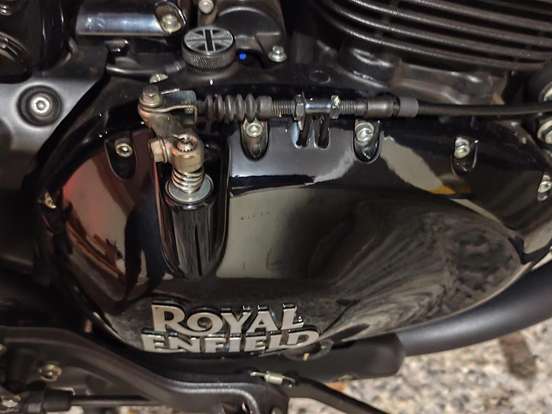 ROYAL ENFIELD-SHOTGUN 650 STENCIL WHITE ROYAL ENFIELD-SHOTGUN 650 STENCIL WHITE-2025