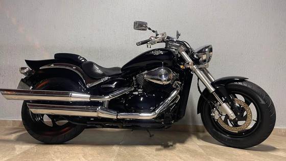 SUZUKI BOULEVARD M800 