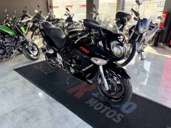 SUZUKI GSX 750 F 