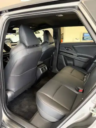TOYOTA-BZ4X-2026