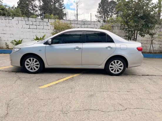 TOYOTA-COROLLA-2009