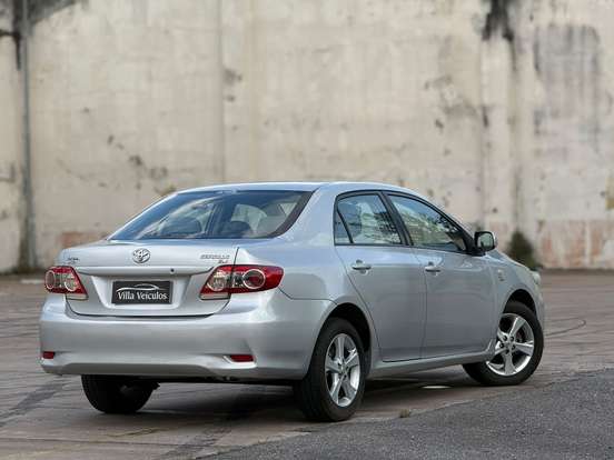 TOYOTA-COROLLA-1.8 GLI 16V FLEX 4P AUTOMÁTICO TOYOTA-COROLLA-2013