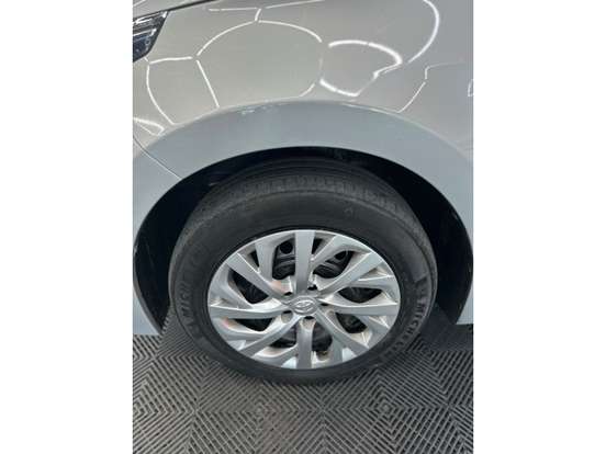TOYOTA-COROLLA-2018
