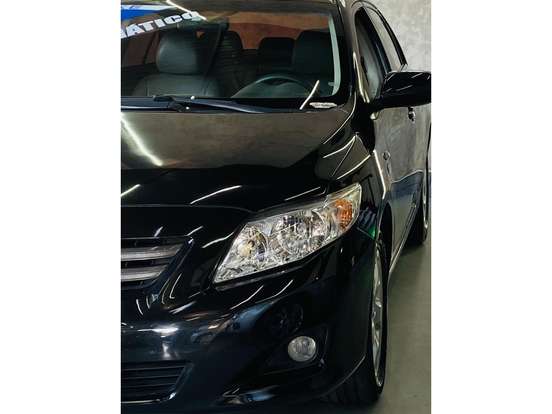 TOYOTA-COROLLA-2011