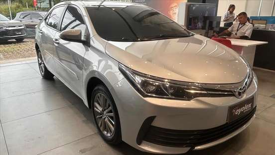 TOYOTA-COROLLA-2018