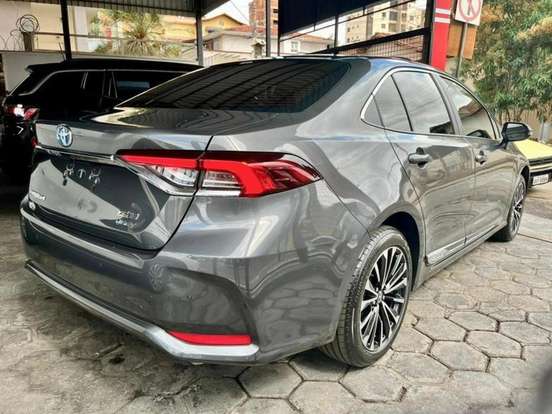 TOYOTA-COROLLA-2026