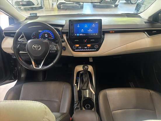 TOYOTA-COROLLA-2023
