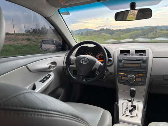 TOYOTA-COROLLA-2009