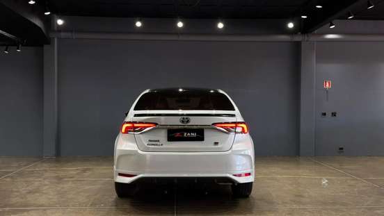 TOYOTA-COROLLA-2021