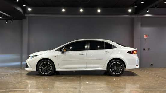 TOYOTA-COROLLA-2021