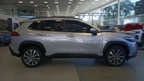 TOYOTA-COROLLA CROSS-2023