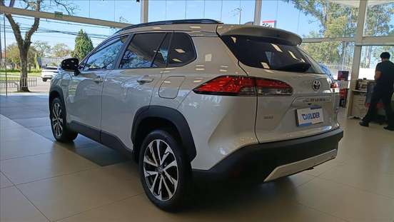 TOYOTA-COROLLA CROSS-2023
