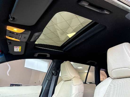 TOYOTA-COROLLA CROSS-2023