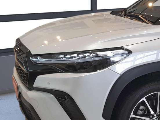 TOYOTA-COROLLA CROSS-2024