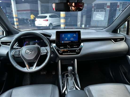 TOYOTA-COROLLA CROSS-2023