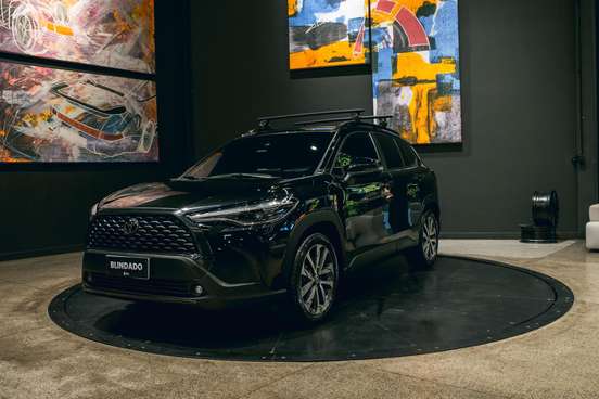 TOYOTA-COROLLA CROSS-2023