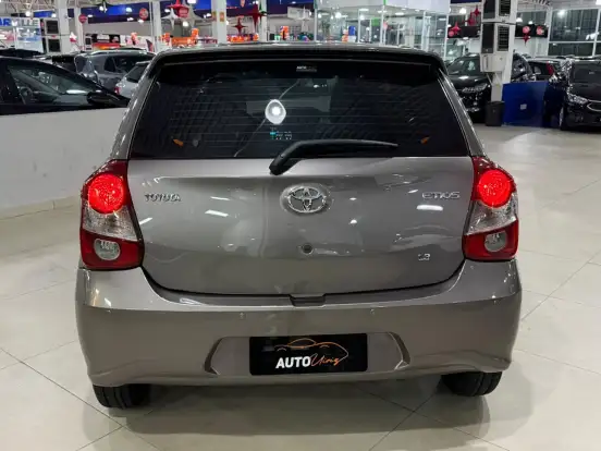 TOYOTA-ETIOS-2018