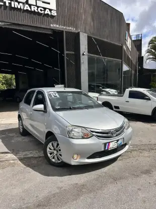TOYOTA-ETIOS-2014