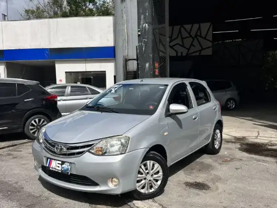 TOYOTA-ETIOS-1.3 X 16V FLEX 4P MANUAL TOYOTA-ETIOS-2014
