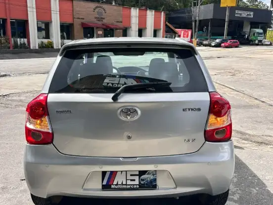 TOYOTA-ETIOS-1.3 X 16V FLEX 4P MANUAL TOYOTA-ETIOS-2014