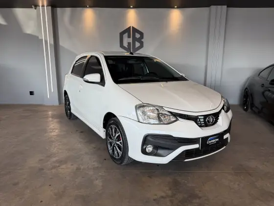 TOYOTA ETIOS 1.5 PLATINUM 16V FLEX 4P AUTOMÁTICO