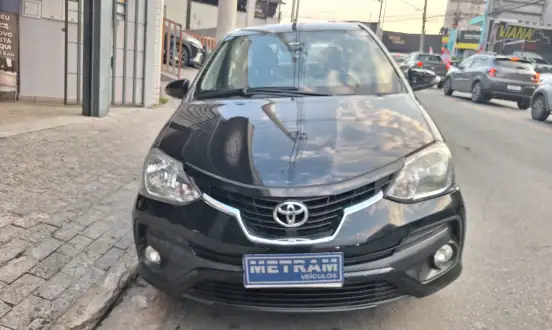 TOYOTA-ETIOS-2018