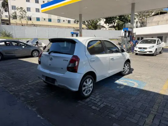 TOYOTA-ETIOS-1.5 X PLUS 16V FLEX 4P MANUAL TOYOTA-ETIOS-2018