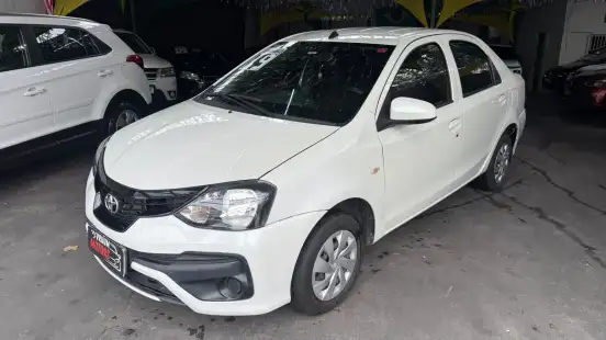 TOYOTA-ETIOS-2018