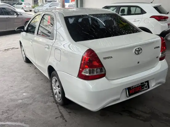 TOYOTA-ETIOS-1.5 X SEDAN 16V FLEX 4P AUTOMÁTICO TOYOTA-ETIOS-2018