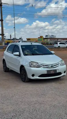 TOYOTA-ETIOS-2016