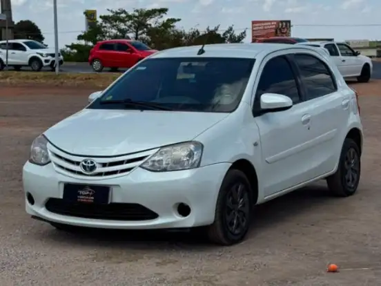 TOYOTA-ETIOS-1.5 XLS 16V FLEX 4P MANUAL TOYOTA-ETIOS-2016