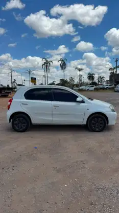 TOYOTA-ETIOS-2016